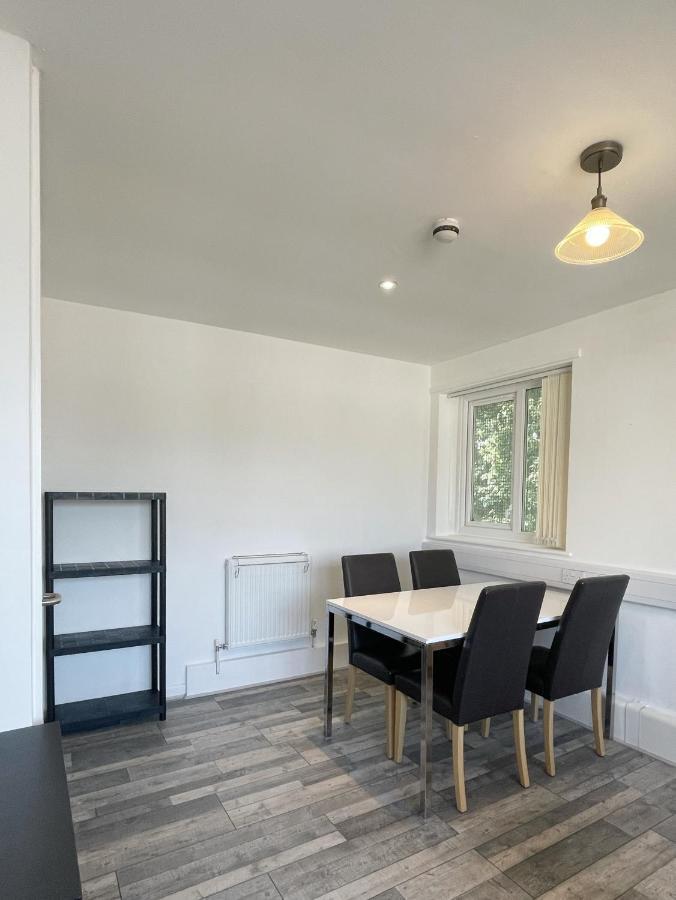 Bright, Warm & Cozy House In Harpurhey Apartman Manchester Kültér fotó